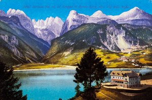 Hotel Molveno med Brentagruppen och Val delle Seghe, vykort, Trentino-Alto Adige, Italien, 1900-talet av Italian School