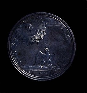 Baksidan av en porträttmedalj av Anna Isabella av Mantua föreställande en örn som observerar solen, präglad 1698. Inskription: VNVS AMOR (silver) (för framsidan se 119199) av Italian School