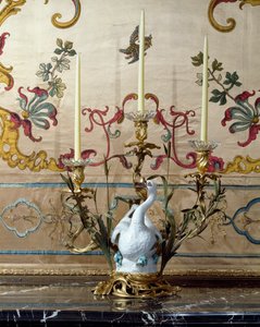 "Sala di Rappresentanza": detalj av en kandelaber i form av en svan av Italian School