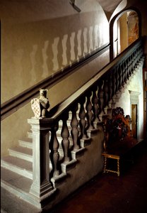 Utsikt över trappan till stadshuset (Palazzo degli Anziani) av Italian School