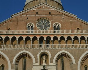 Västfasad (detalj) av Italian School