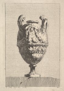 Vas med en manlig siren som håller upp en girland, från: Vaser, 1746. av Jacques Francois Joseph Saly