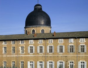 Barockarkitektur: kupolen på Hotel Dieu (1700-talet) av arkitekten Jacques Germain (Jacques-Germain) Soufflot (1713-1780). Macon, Saone och Loire (Saone-et-Loire) (71).