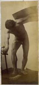 Studie av en manlig nakenmodell, stående böjd med svärd och sköld i händerna, i Jacques de Lalaings studio av Jacques Lalaing (attributed to)