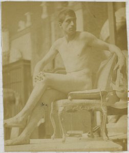 Studie av en manlig nakenmodell, sittande på en fåtölj och sedd bakifrån, i Jacques de Lalaings studio av Jacques Lalaing (attributed to)