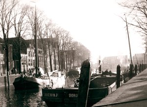Kanalbåtar, Dordrecht, Nederländerna, 1898. av James Batkin