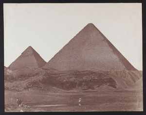 Egypten. Giza. Cheops och Chefren-pyramiderna av James Robertson