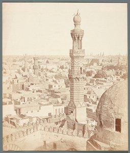 Egypten. Kairo. Utsikt från den mamlukiske emiren Sarghitmishs madrasa-mausoleum (1356) av James Robertson