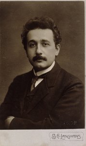 Carte-de-visite-porträtt av Albert Einstein taget i Prag 1912, 1912