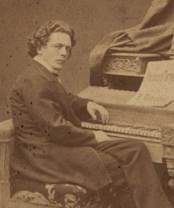 Porträtt av kompositören Anton Rubinstein 1829-1894, ca 1860-1870. av Jan Mieczkowski