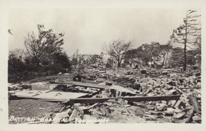 Efterdyningarna av den stora jordbävningen i Kanto, Japan, 1923 av Japanese Photographer