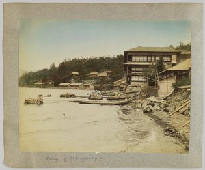 Village of Chuzenji, Nikko, Japan (handfärgat svartvitt foto) av Japanese Photographer