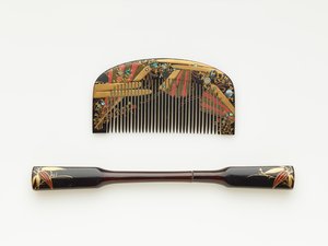 Kam och hårnål, sent 1800-tidigt 1900-tal (trä med lack, guld och pärlemor) av Japanese School