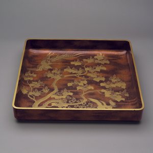 Kimono bricka (lackerat trä)