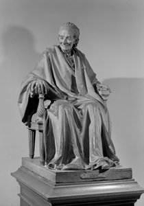 Sittande skulptur av Voltaire (1694-1778)