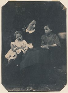 Mamma med två barn, ca. 1855. av Jean Baptist Frénet