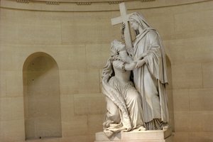 Marie Antoinette (1755-93) hålls av religionen, 1825 (marmor) (se även 252689)