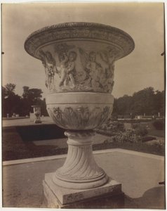 Versailles, vas av Jean Eugène Auguste Atget