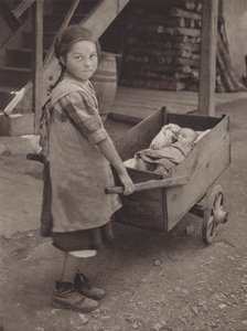 Schweiz: The Simple Life, en primitiv barnvagn (s/v foto) av Jean Gaberell
