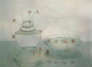 Stilleben i glas med flytande blomblad av Jendy Huang