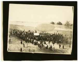 Luftskepp "California Arrow" av Jessie Tarbox Beals