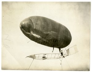 Luftskepp "California Arrow" av Jessie Tarbox Beals