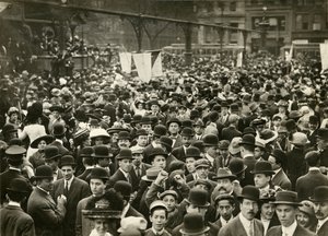Folkmassa på Union Square vid Suffrage Meeting, ca 1905-11 (foto av gelatinsilver) av Jessie Tarbox Beals