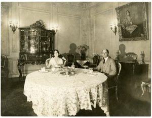 Michael Fokine och hans hustru Fokina, ca 1926-36 (gelatinsilverfoto)