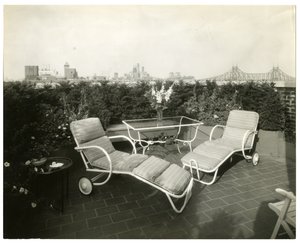 Mrs Alice Woodward Reinhardt, 400 E 52nd St, New York, USA, ca 1905-40 (foto av gelatinsilver) av Jessie Tarbox Beals