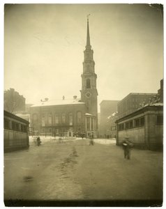 Park Street Church, USA, ca 1902-10 (foto av gelatinsilver) av Jessie Tarbox Beals