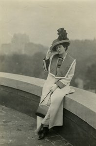 Viola Allen, ca 1920-30 (foto av gelatinsilver) av Jessie Tarbox Beals