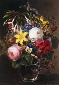 Rosor, liljor, penséer och andra blommor i en vas,