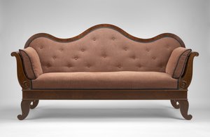 Soffa, c. 1855 (svart valnöt; svart valnötsfaner, oidentifierade sekundära träslag och modern klädsel) av Johann Michael Jahn