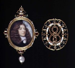 Nr.3863 Miniatyr av en okänd man, i en ram och omslag av guld och juveler, c.1660 (vellum) av John (attr. to) Hoskins