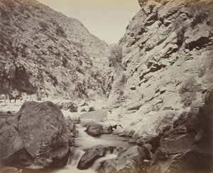 ?Skärp vändning i smutsen [under Ali Masjid], en mycket grov bit?, 1879 av John Burke