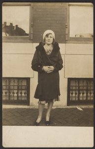 [Kvinna] av John Frank Keith