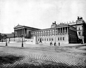 Parlamentets hus, Wien, 1893. av John L. Stoddard
