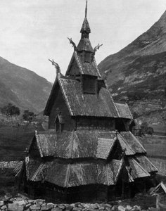 Borgunds träkyrka i Norge (1100-talet) (s/v foto)