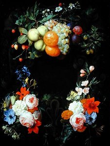 Apelsiner, persikor, vindruvor, plommon, jordgubbar, hallon och annan frukt med rosor, kaprifol och andra blommor