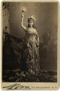 Mrs Vanderbilt (sepiatryck)