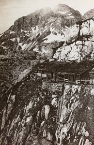 Album "Mitt världskrig - minnen av sydvästra fronten i Kärnten, Italien, Trentino-Alto Adige) 31/03/1915-12/11/1918 - Josef Zohles Wien ": militärlägerberg (s/v) av Josef Zohles