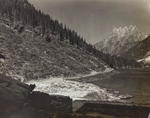 Album "Mitt världskrig - minnen av sydvästra fronten i Kärnten, Italien, Trentino-Alto Adige) 31/03/1915-12/11/ 1918 - Josef Zohles Wien ": bergslandskap (s/v pho av Josef Zohles