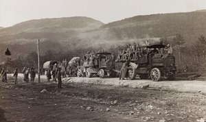 Album "Mitt världskrig - minnen av sydvästra fronten i Kärnten, Italien, Trentino-Alto Adige) 31/03/1915-12/11/ 1918 - Josef Zohles Wien ": militärfordon i Hermag av Josef Zohles