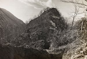 Album "Mitt världskrig - minnen av sydvästra fronten i Kärnten, Italien, Trentino-Alto Adige) 31/03/1915-12/11/ 1918 - Josef Zohles Wien ": krigszon (s/v foto) av Josef Zohles