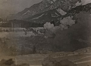 Album "Mitt världskrig - minnen av sydvästra fronten i Kärnten, Italien, Trentino-Alto Adige) 31/03/1915-12/11/ 1918 - Josef Zohles Wien ": bombningar (s/v foto) av Josef Zohles