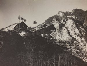 Album "Mitt världskrig - minnen av sydvästra fronten i Kärnten, Italien, Trentino-Alto Adige) 31/03/1915-12/11/ 1918 - Josef Zohles Wien ": Fort Hensel (s/v foto) av Josef Zohles