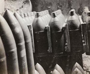 Album "Mitt världskrig - minnen från sydvästra fronten i Kärnten, Italien, Trentino-Alto Adige) 31/03/1915-12/11/ 1918 - Josef Zohles Vienna ": ammunition (s/v foto) av Josef Zohles