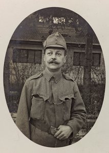 Album "Mitt världskrig - minnen av sydvästra fronten i Kärnten, Italien, Trentino-Alto Adige) 31/03/1915-12/11/1918 - Josef Zohles Vienna ": porträtt av soldat (s/v ph) av Josef Zohles