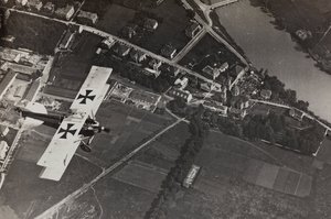 Album "Mitt världskrig - minnen av sydvästra fronten i Kärnten, Italien, Trentino-Alto Adige) 31/03/1915-12/11/ 1918 - Josef Zohles Vienna ": flygplansinspektion (s/v ph) av Josef Zohles