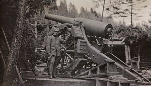 Album "Mitt världskrig - minnen av sydvästra fronten i Kärnten, Italien, Trentino-Alto Adige) 31/03/1915-12/11/ 1918 - Josef Zohles Wien ": soldat med pistol (s/v foto av Josef Zohles